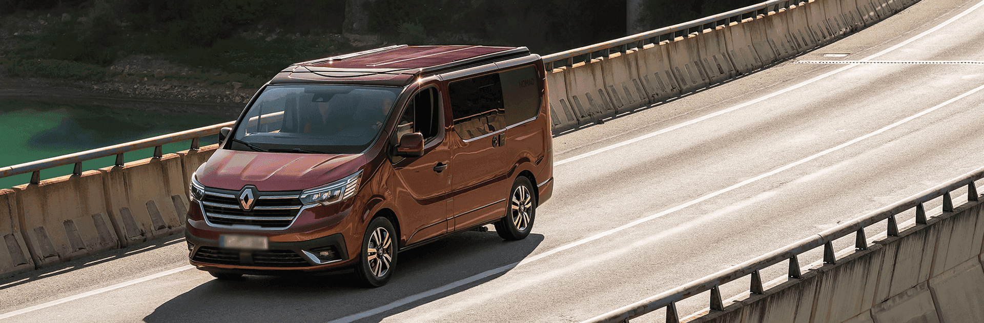 renault-trafic-equilibre-exterier-payless-lease.png