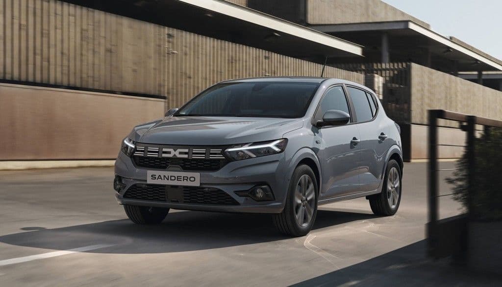 operativny-leasing-auta-dacia-sandero-expression