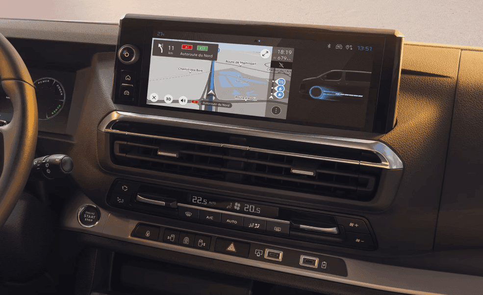 peugeot-traveller-vybava-payless-lease.png