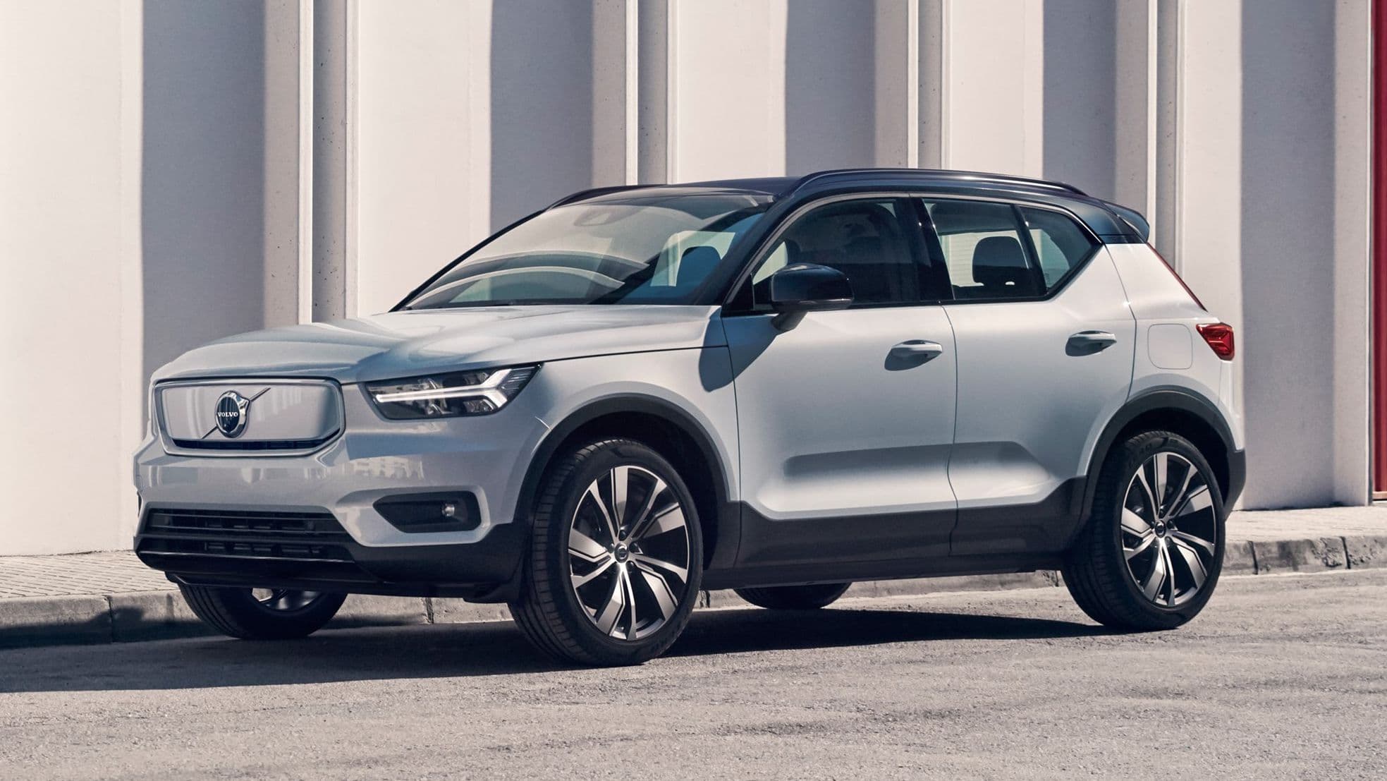 volvo-xc40-ponuka-payless-lease.jpg