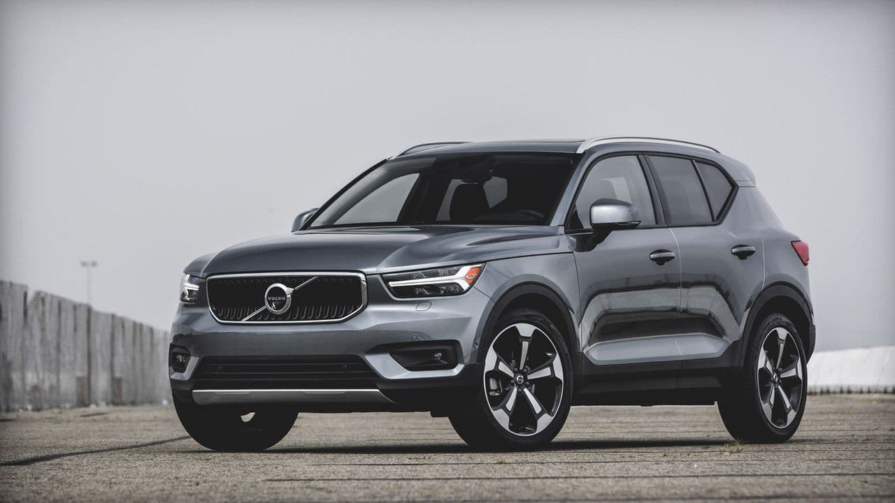 operativny-leasing-auta-volvo-xc40.jpg